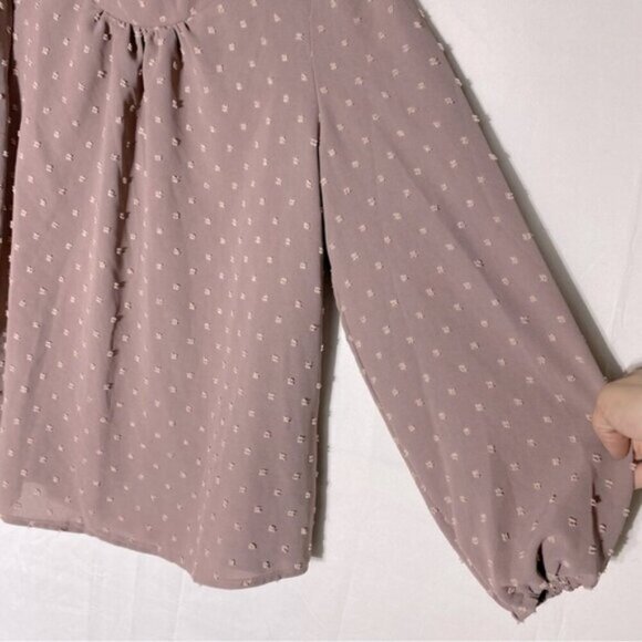 5/$25 Shein Nude Taupe Textured Dots Long Sleeve Blouse L - Picture 13 of 15